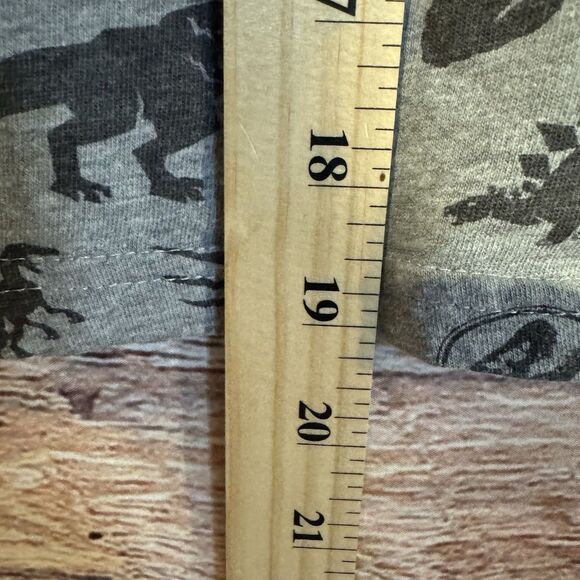 Jurassic World T-shirt Size 12 Youth Gray AOP Logo Dinosaur Short Sleeve Park - Picture 4 of 7